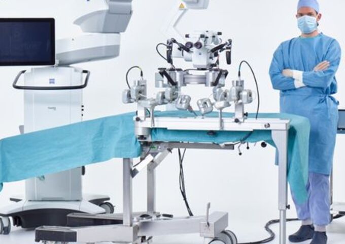 Microsure heeft in MUSA 's werelds eerste chirurgische robot voor open microchirurgie