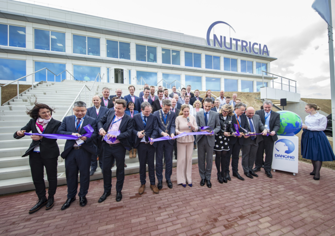 Danone opent nieuwe duurzame fabriek in Cuijk